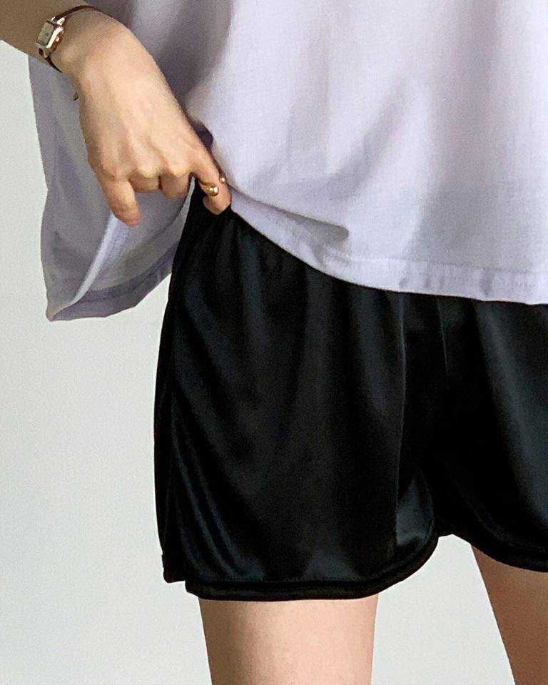 シルキーインナーパンツ・t00647 レディース 【uw】 韓国ファッション インナーパンツ インナー アンダーウェア 偽パン ショート丈 3分丈 ウエストゴム ワイド ゆったり 無地 シンプル 透け防止 デイリー カジュアル