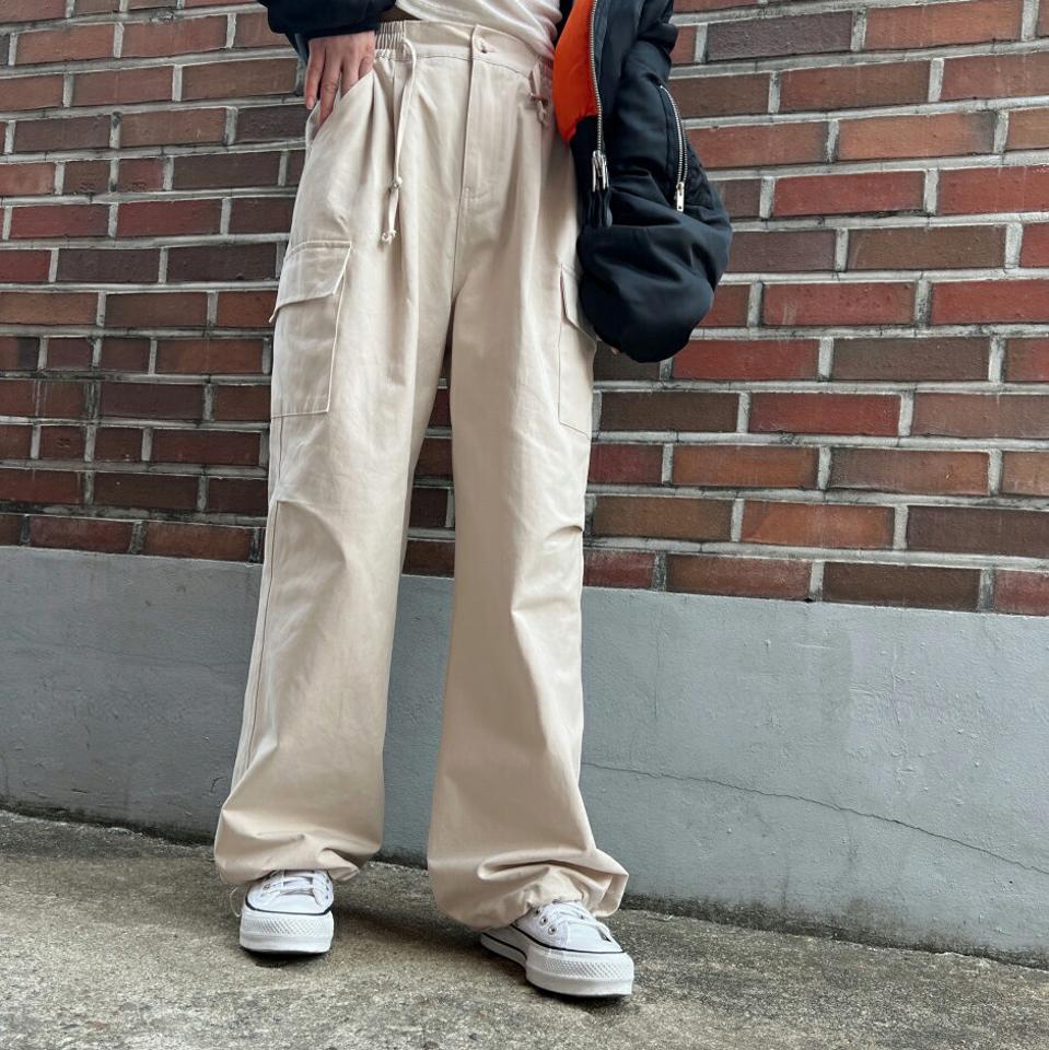 テンセル混ドロストカーゴパンツ・p004136 レディース 【pt】パンツ ロング丈 単色 無地 シンプル ベーシック テンセル混 ドロスト カーゴ ワイド 春 夏 秋 冬 カジュアル ラフ ゆったり 楽ちん 韓国ファッション MKT