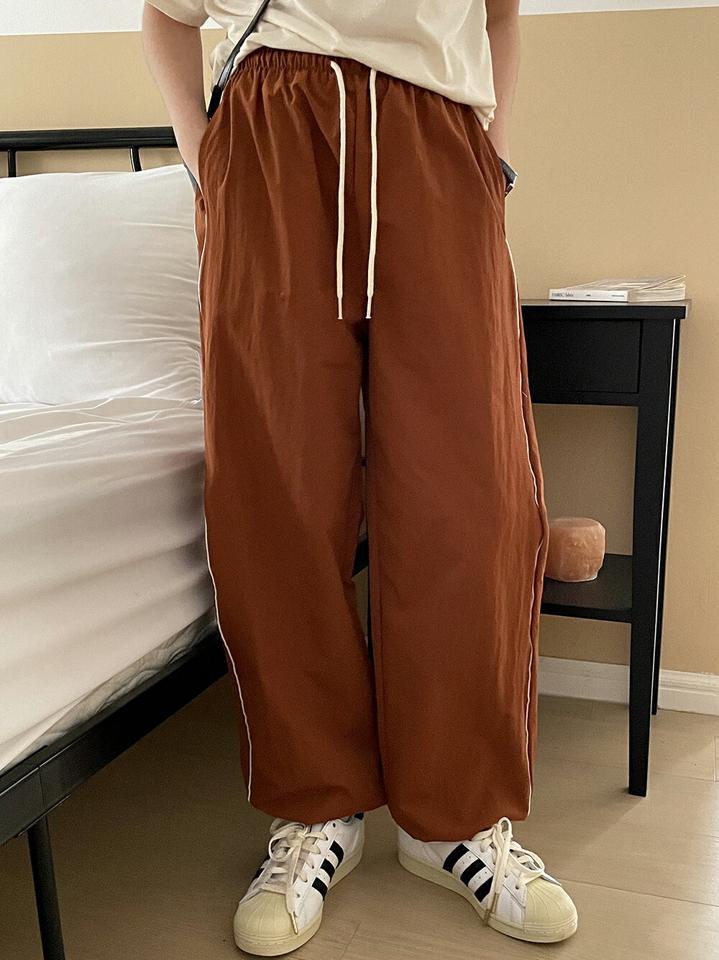 2WAYパイピングナイロンパンツ・p004218 レディース 【pt】パンツ ロング丈 ナイロン 柄 模様 配色 パイピング 2WAY ストレート ジョガー ウエストゴム 春 夏 秋 冬 カジュアル ラフ ストリート 韓国ファッション MKT