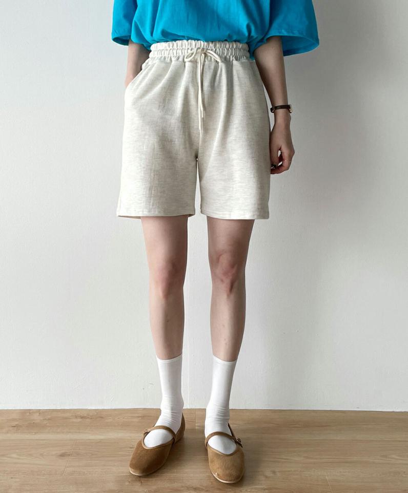 ストリング付スウェットハーフパンツ・t00434 レディース 【pt】 韓国ファッション ボトムス パンツ ショート丈 ハーフパンツ ハイウエスト ストリング付 スウェット コットン ワイド 無地 シンプル ベーシック デイリー 春 夏 カジュアル