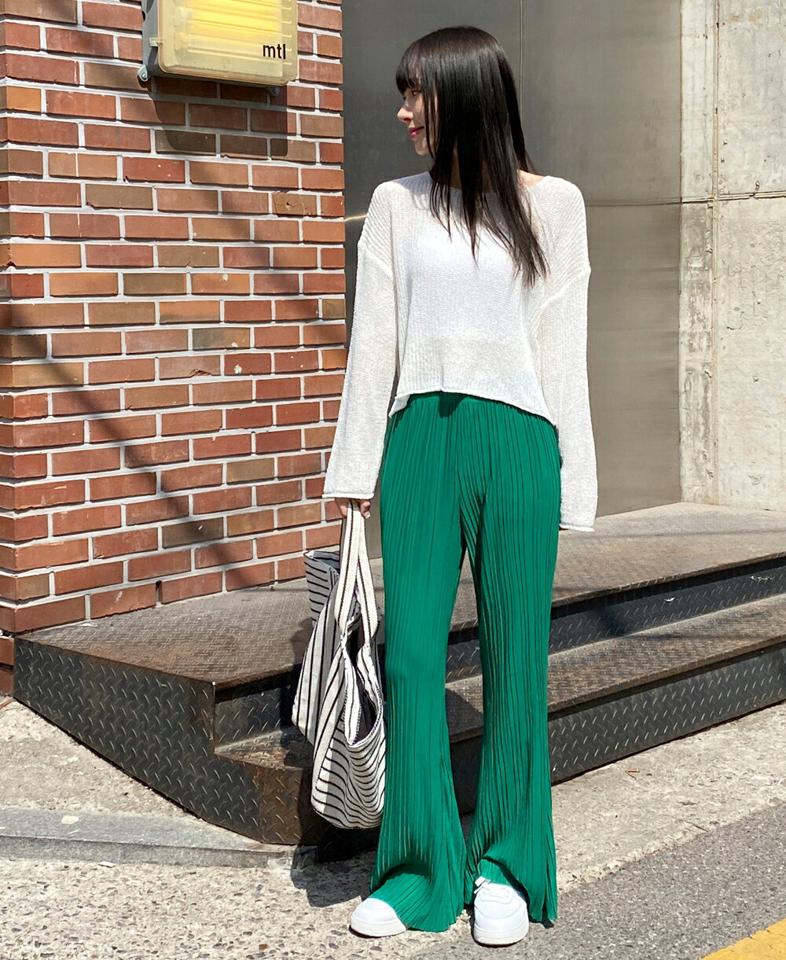 クロップドロールルーズニット・t00586 レディース 【tops】 韓国ファッション トップス ニット ボートネック 長袖 クロップド ドロップショルダー ロールヘム ルーズフィット ゆったり シアー 透け感 無地 ストリート 春 夏 カジュアル