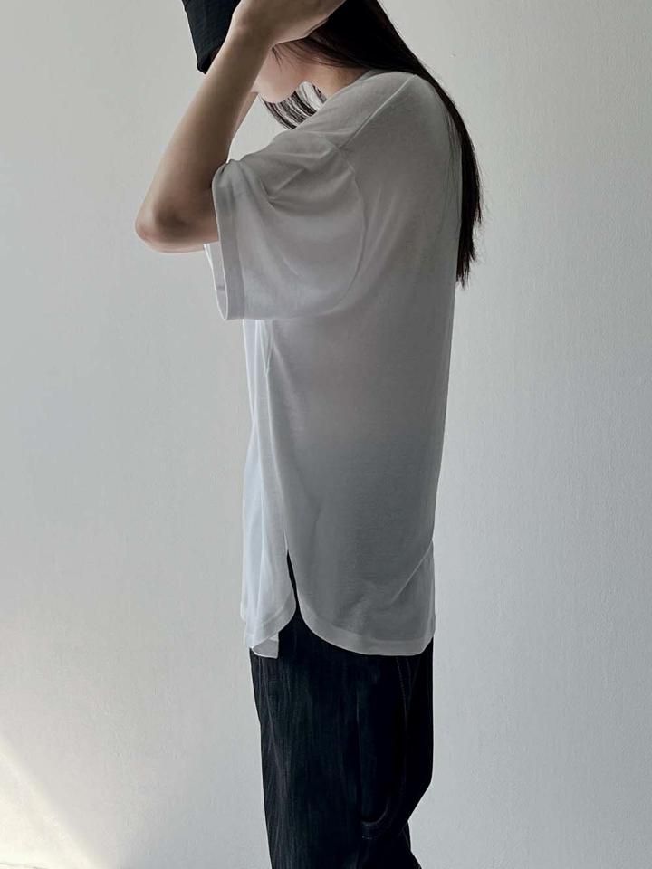 ラウンドヘムワンポケット半袖Tシャツ・p004385 レディース 【tops】トップス Tシャツ 半袖 単色 無地 シンプル ベーシック ワンポケット ルーズ ドロップショルダー ゆったり 楽ちん 薄手 春 夏 カジュアル ラフ 韓国ファッション MKT