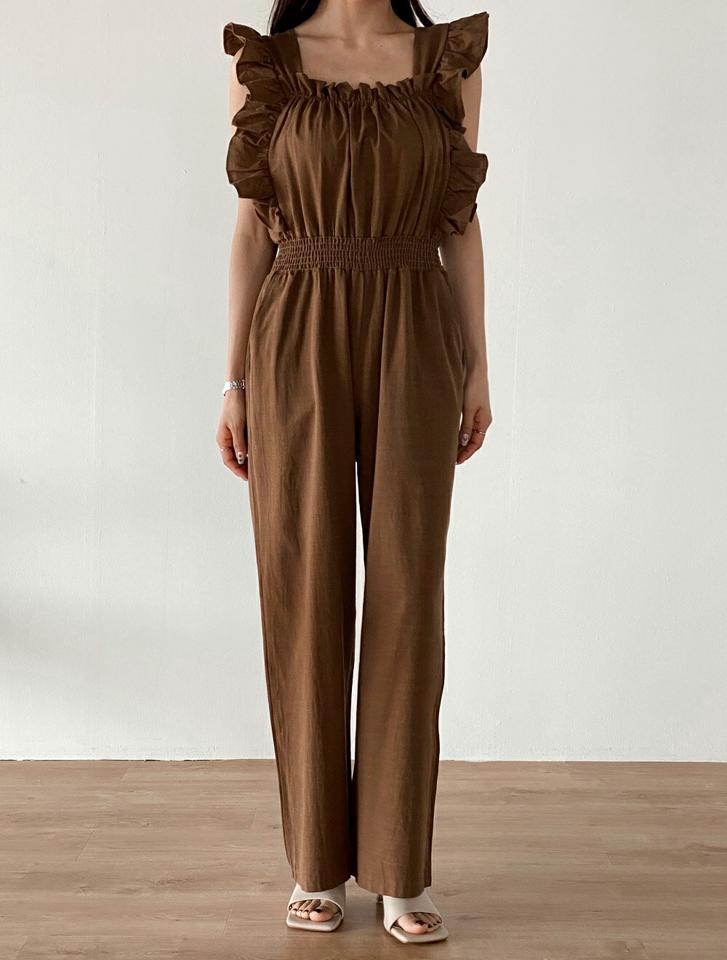 フリルギャザーオールインワン・t00628 レディース 【pt】 韓国ファッション オールインワン パンツ ロング丈 スクエアネック ノースリーブ フリルスリーブ ギャザー ワイド コットン混 無地 大人 お出かけ キュート 春 夏 カジュアル