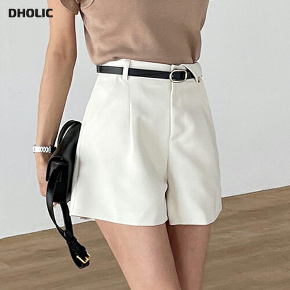 ベルト付タックショートパンツ・t00633 レディース 【pt】 韓国ファッション ボトムス パンツ ショート丈 ハーフパンツ ハイウエスト ベルト付 タック 台形 ボタンフラップ ワンポイント 無地 大人 ユニーク デイリー 春 夏 カジュアル