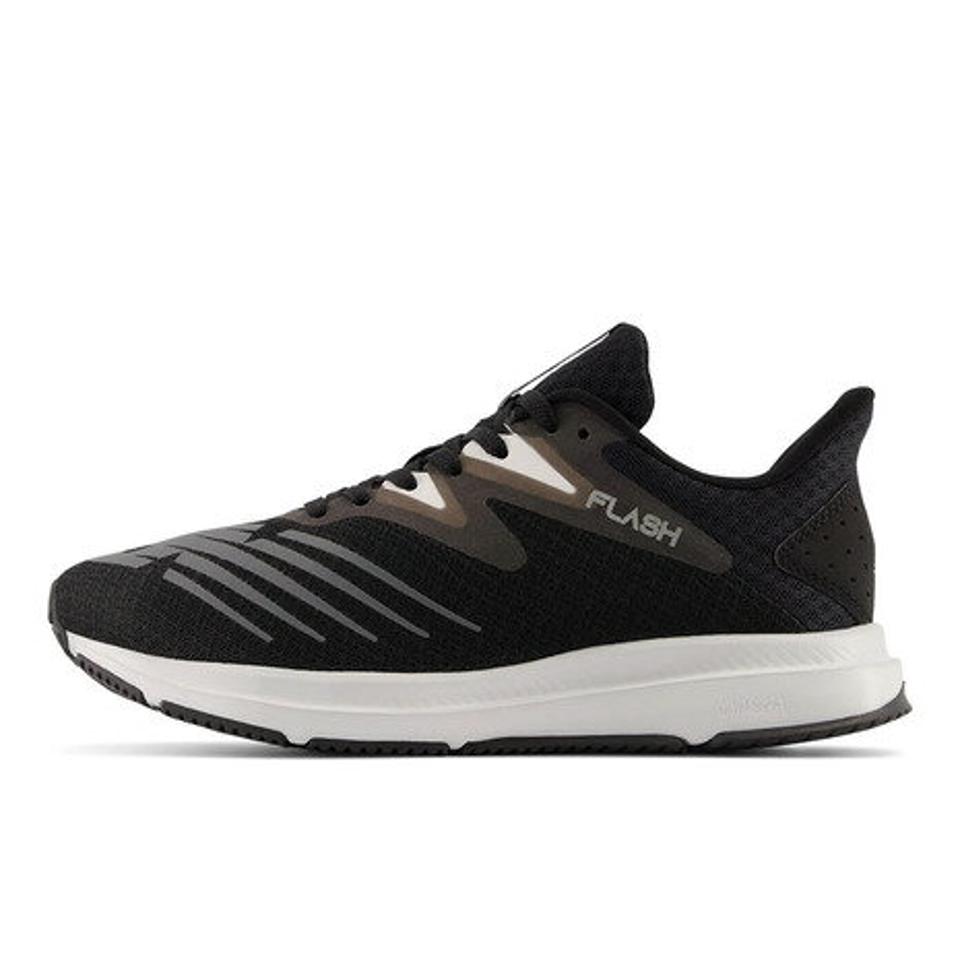 ニューバランス（new balance）（レディース）ランニングシューズ ダイナソフト フラッシュ v6 BW6 ブラック WFLSHBW6 B スニーカートレーニング ジョギング