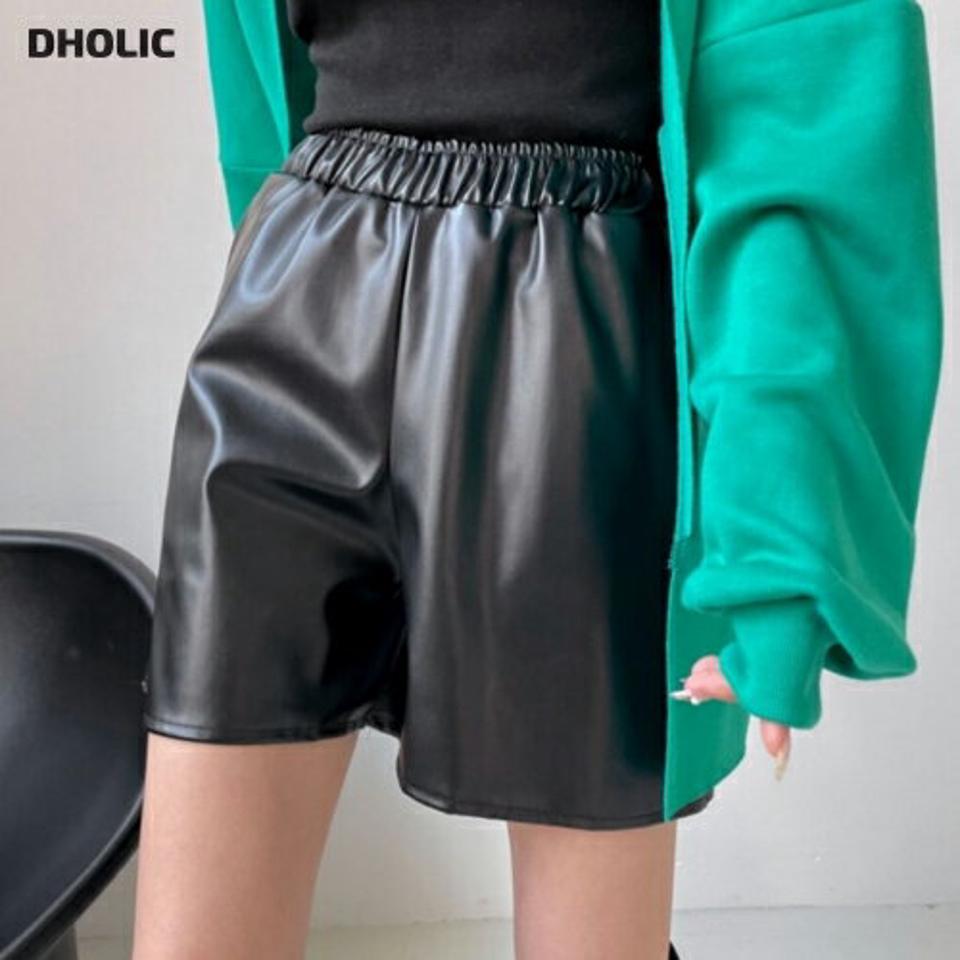 【マラソン特価】イージーレザー調ショートパンツ・p004430 レディース 【pt】パンツ ロング丈 単色 無地 シンプル ベーシック イージー レザー調 カジュアル ラフ かっこいい 春 夏 秋 ウエストゴム 楽ちん 韓国ファッション MKT セール