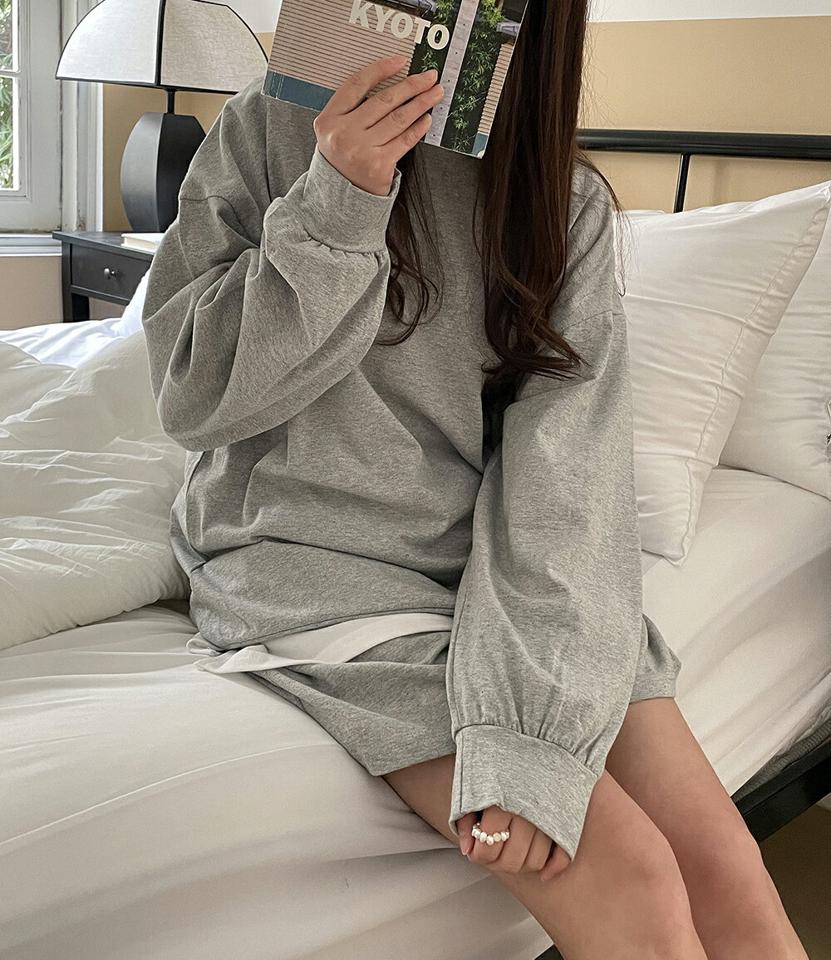 ラウンドTシャツ&ハーフパンツSET・p004231 レディース 【pt】セットアップ セット setup トップス 長袖 スウェット トレーナー Tシャツ 単色 無地 シンプル ベーシック ドロップショルダー パンツ ショート丈 秋 冬 ラフ 韓国ファッション MKT