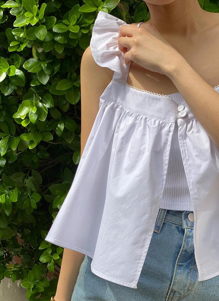 2TYPEフリルノースリーブ・t72139 レディース 【tops】 韓国ファッション トップス ノースリーブ スクエアネック フリル 2TYPE クロップド ショート フレア ギャザー ボタン リブ ボリューム コットン 無地 キュート お出かけ 春 夏 カジュアル
