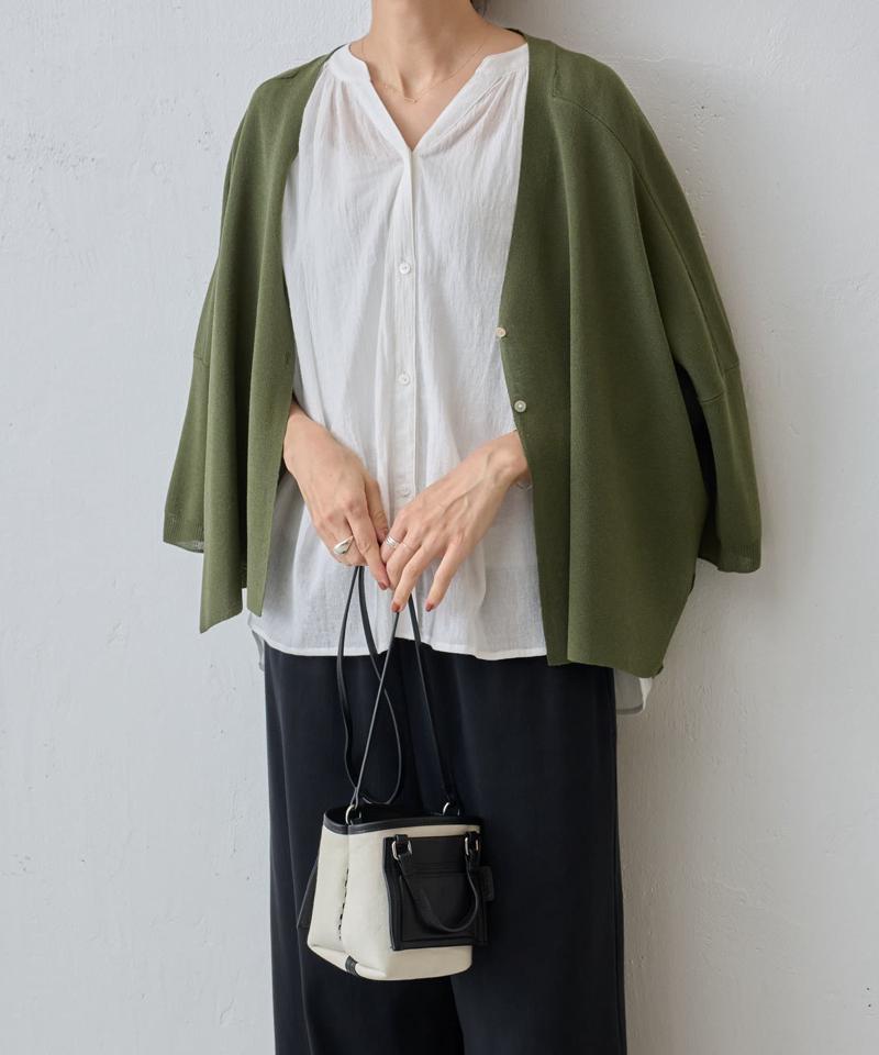 サラッとカーデ