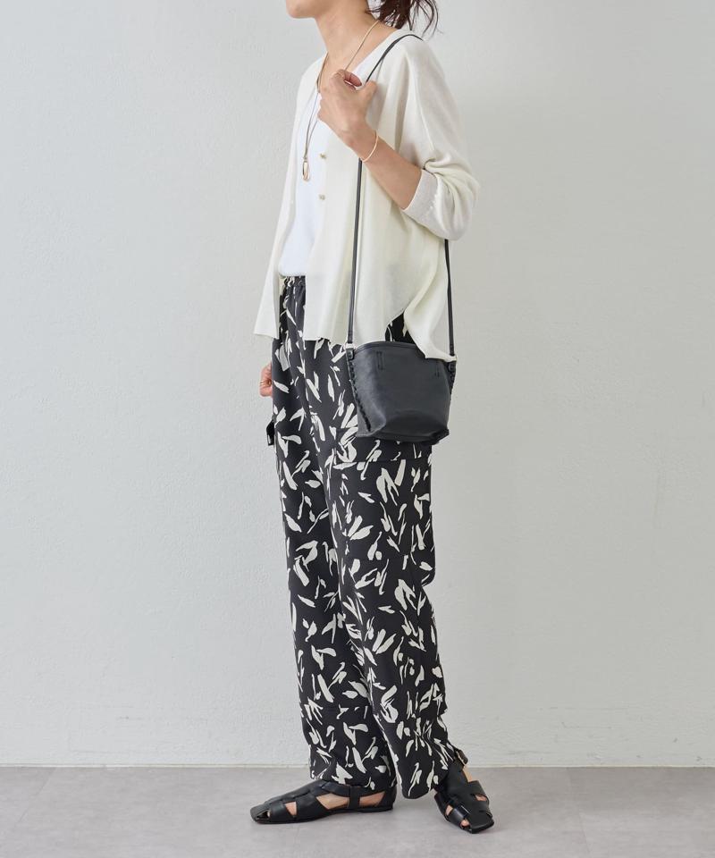 サラッとカーデ