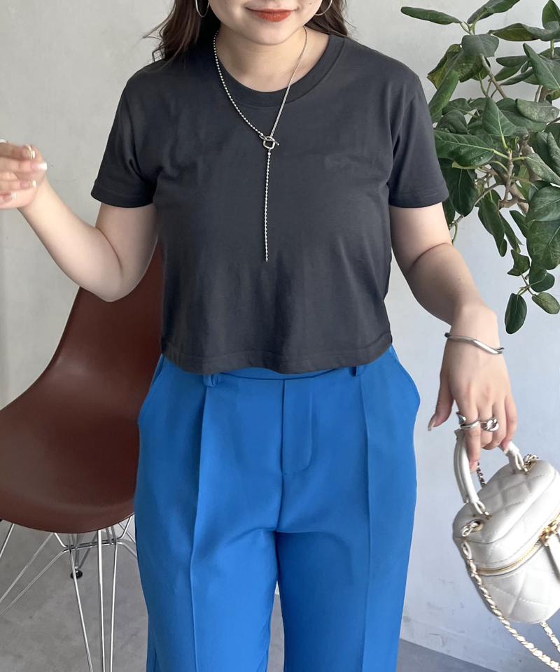 バックタグショート丈Tシャツ