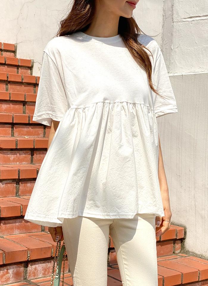 ドッキングペプラムTシャツ・t00649 レディース 【tops】 韓国ファッション トップス Tシャツ ラウンドネック 半袖 ドッキング ペプラム ギャザー フレア Aライン ボリューム 体型 無地 ガーリー キュート 春 夏 カジュアル