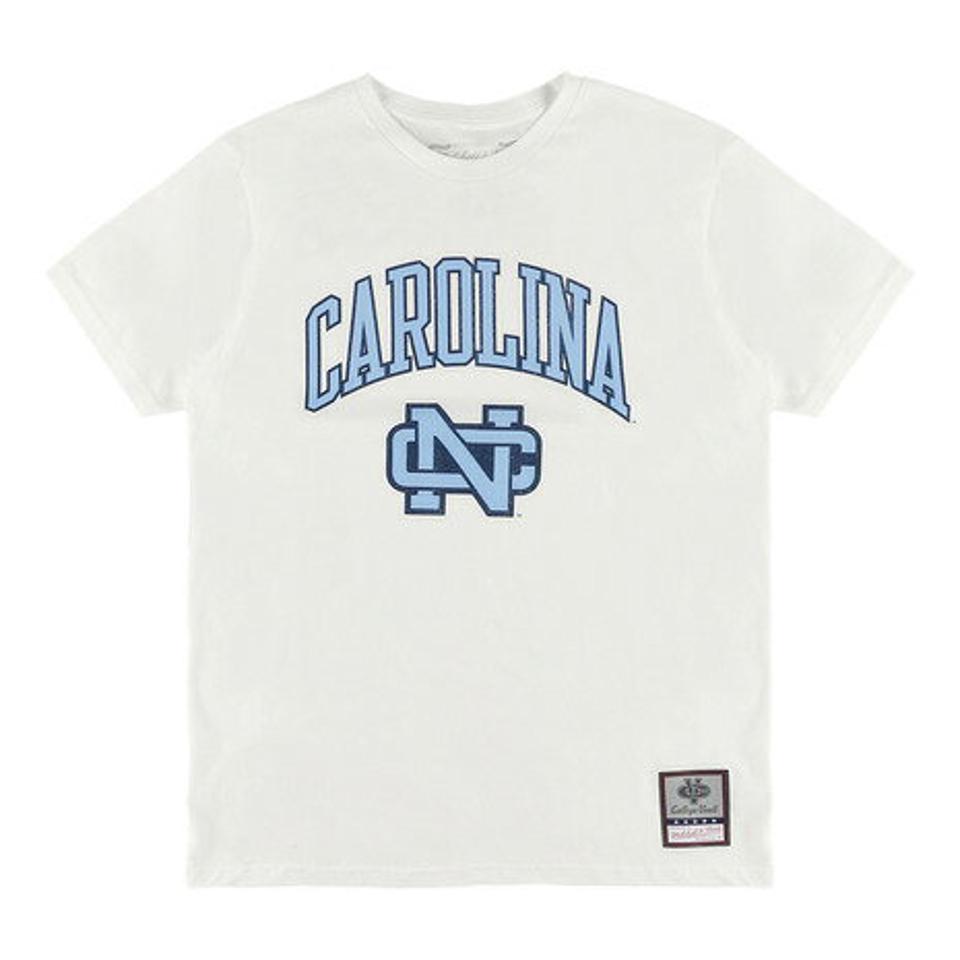 【15%OFFクーポン対象！12/21まで】ミッチェルアンドネス（Mitchell&Ness）（メンズ）半袖Tシャツ メンズ NCAA ARCH LOGO TEE NORTH BMTRTP21133-UNCWHIT