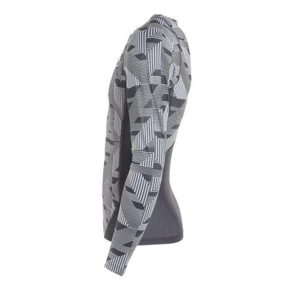 アンダーアーマー（UNDER ARMOUR）（メンズ）長袖シャツ メンズ アイソチル コンプレッション NV 1378346 001 冷感 速乾 ヒートギア(夏向け)