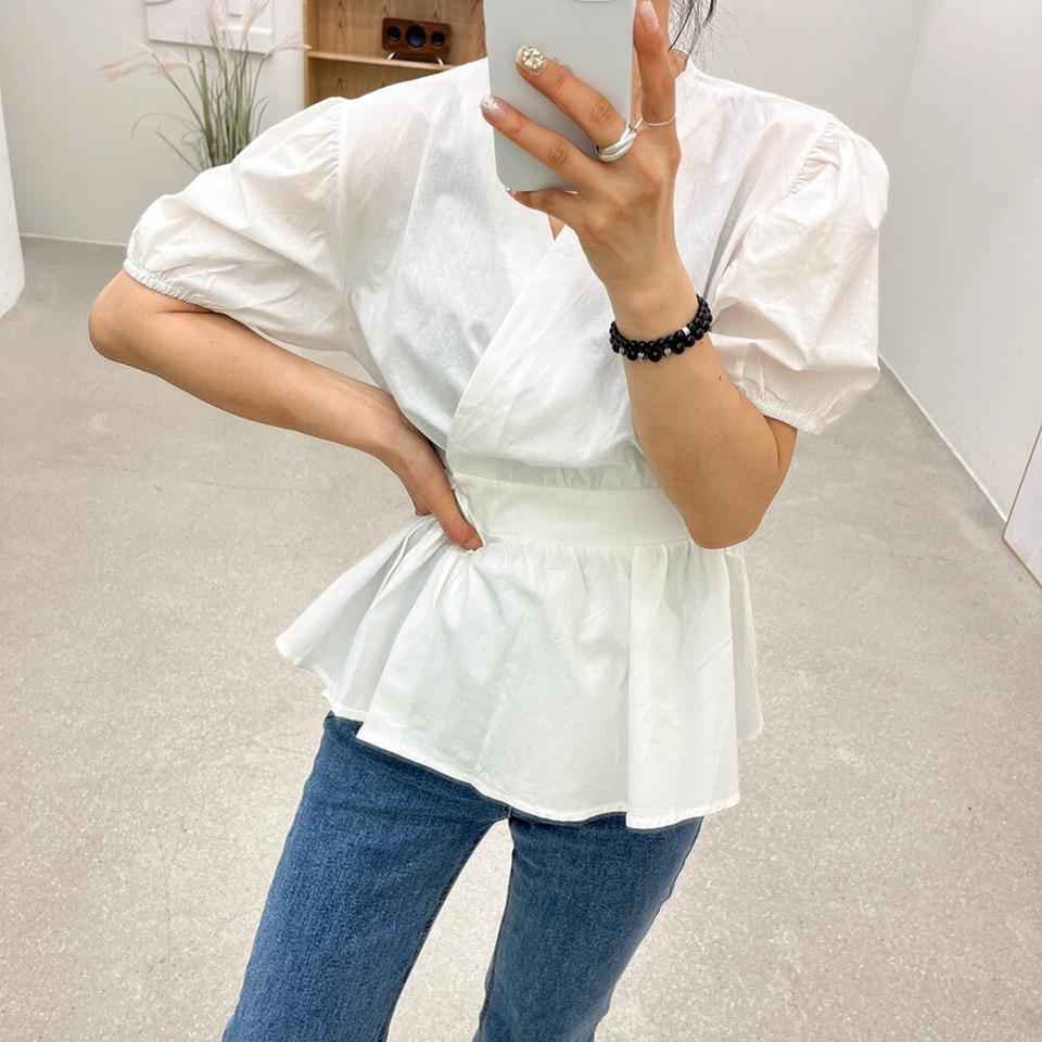 【4DAY限定SALE】リボンラップ半袖パフブラウス・p004568 レディース 【bl】ブラウス トップス 半袖 ラップ スカラップ パフ袖 パフスリーブ 単色 無地 シンプル ベーシック 鎖骨 デコルテ Vネック 春 夏 可愛い かわいい フェミニン 韓国ファッション MKT