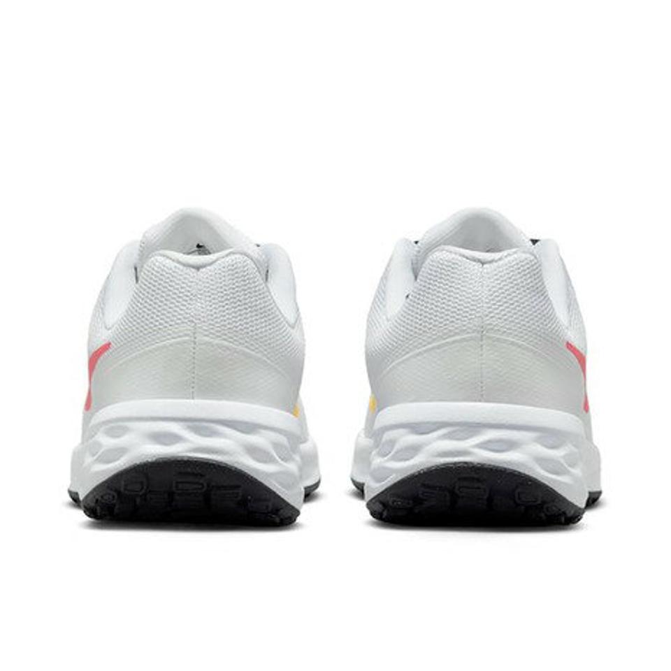 ナイキ（NIKE）（キッズ）ジュニアスポーツシューズ レボリューション 6 NN GS ホワイト ピンク DD1096-101 スニーカー 軽量 通気性 クッション性