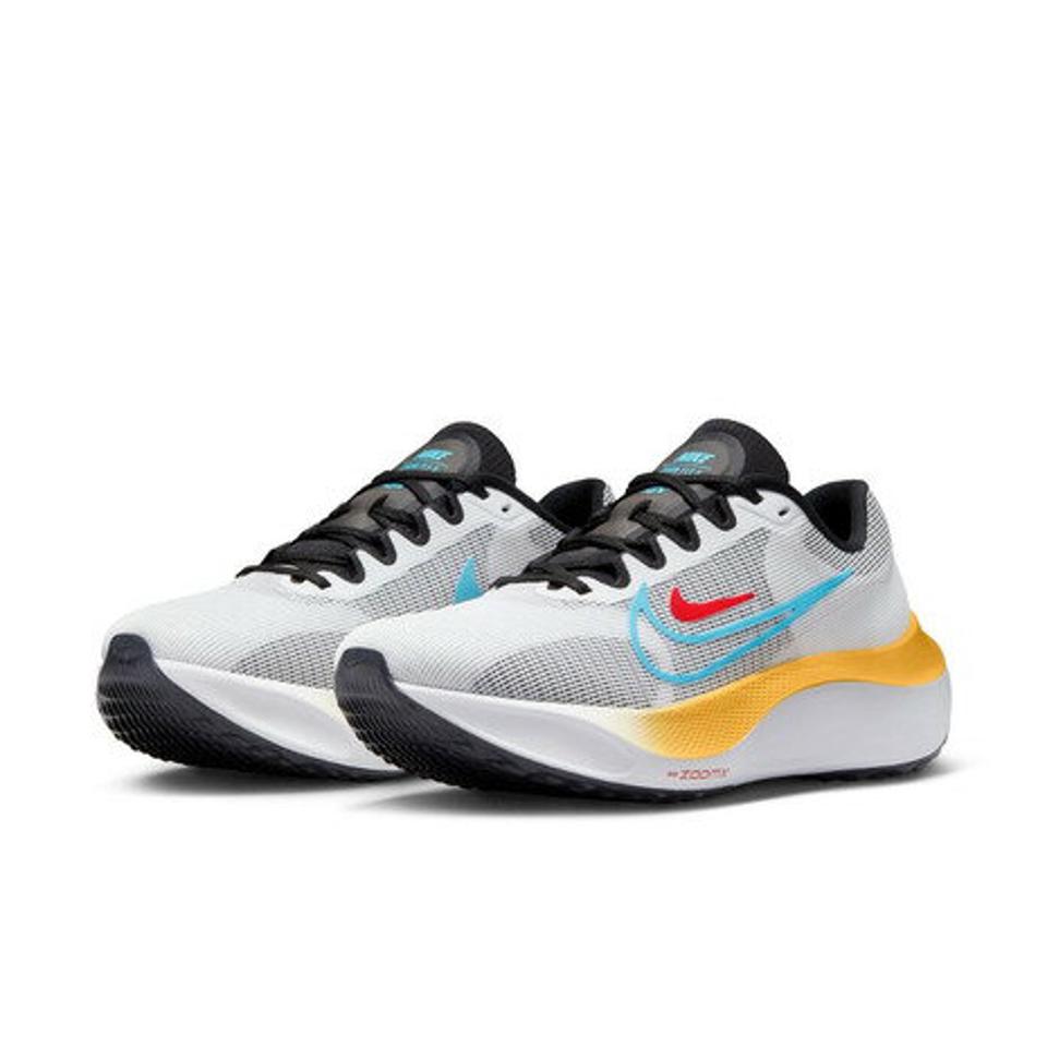 ナイキ（NIKE）（レディース）ランニングシューズ トレーニングシューズ 部活 ズーム フライ 5 DM8974-002