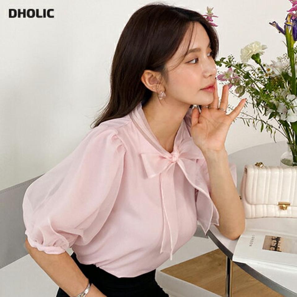 2TYPEリボンパフブラウス・b01014 レディース 【bl】 韓国ファッション トップス ブラウス 2TYPE リボンネック パフスリーブ シアー リボン ボリューム 無地 パステル オフィスカジュアル デート フェミニン ガーリー 春 夏 カジュアル