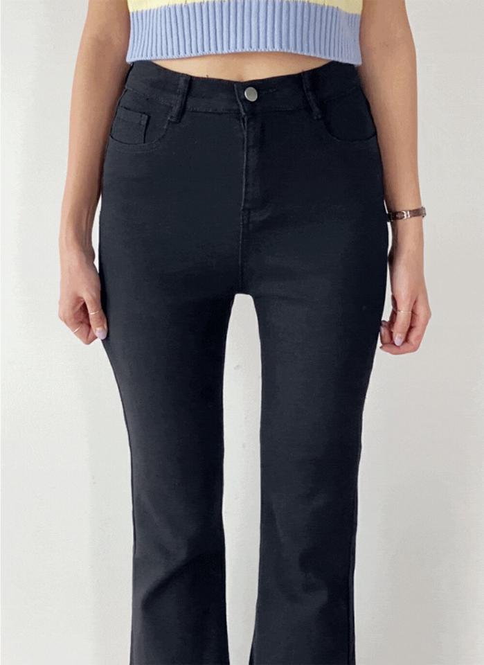 ブラックフレアパンツ・r00496 レディース 【pt】 韓国ファッション ボトムス パンツ ロング丈 9分丈 ハイウエスト ブラック コットン混 フレア スリムフィット 細身 無地 シンプル 大人 モード フェミニン 春 夏 カジュアル