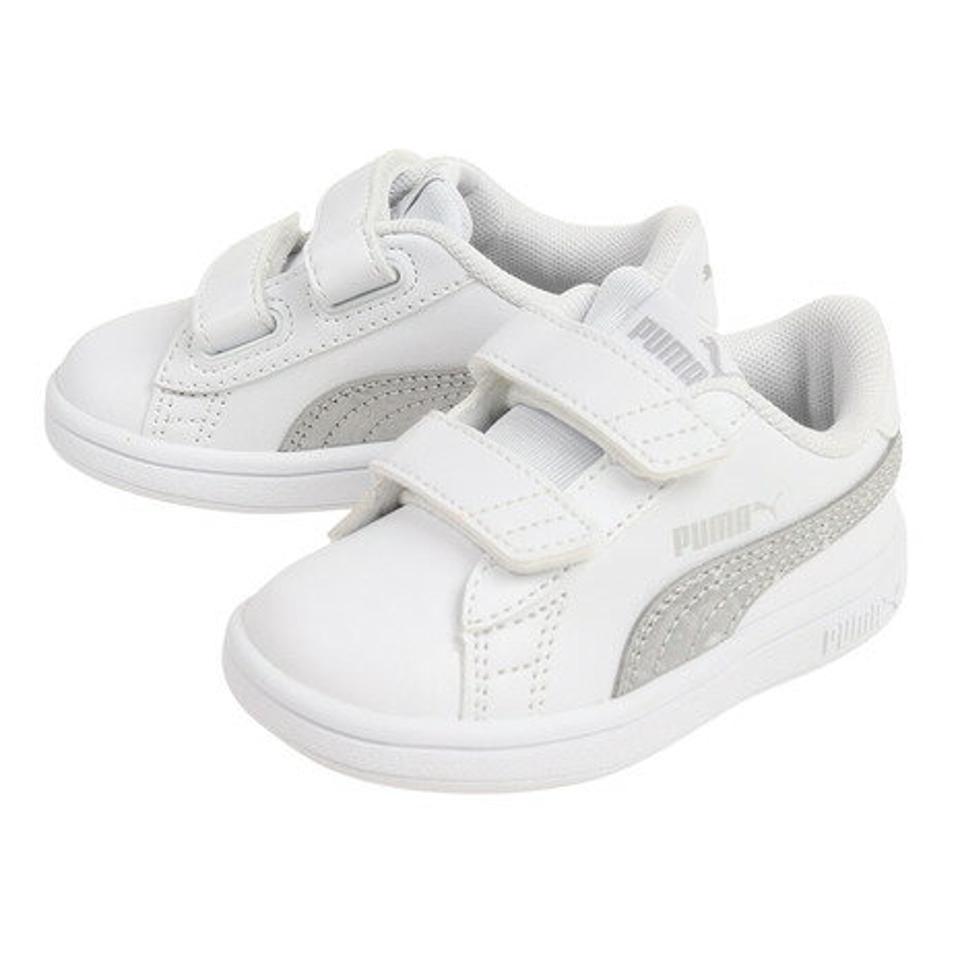プーマ（PUMA）（キッズ）ジュニアスニーカー プーマスマッシュ V2 メタリック V IF ホワイト 38968401 スポーツ ファースト シューズ 面ファスナー