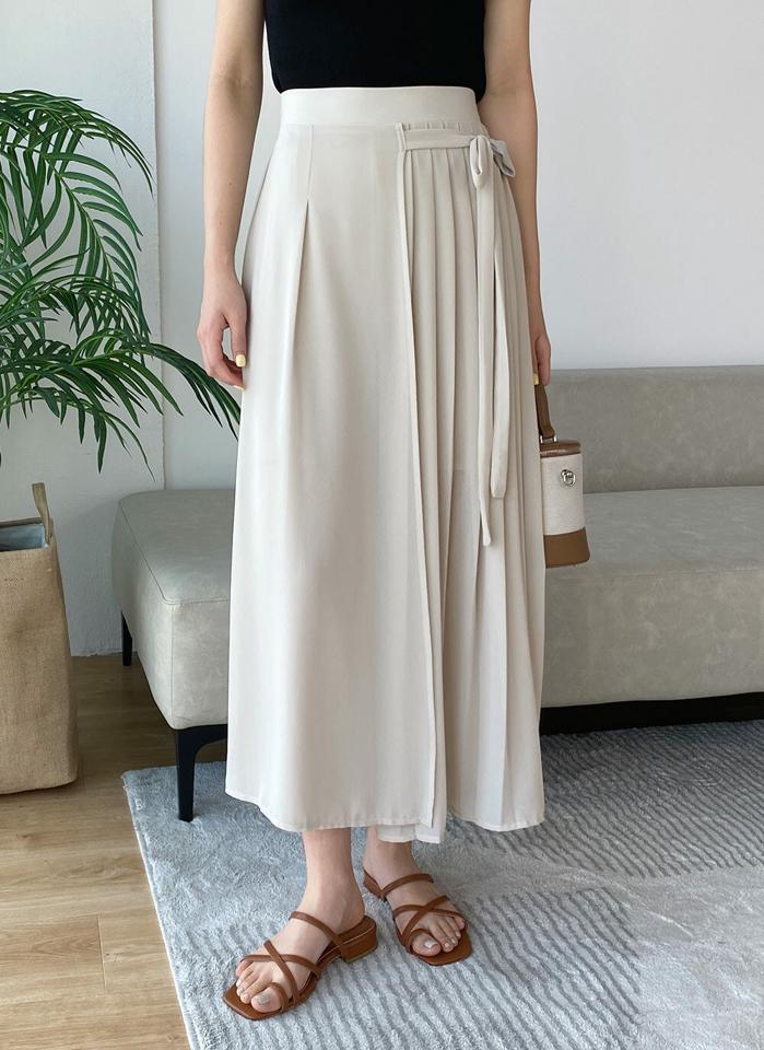 リボンラップ調プリーツパンツ・b00589 レディース 【pt】 韓国ファッション ボトムス パンツ ロング丈 ハイウエスト ラップ調 リボン サイドストラップ プリーツ ワイド フレア Aライン ルーズ 無地 モード お出かけ 春 夏 カジュアル