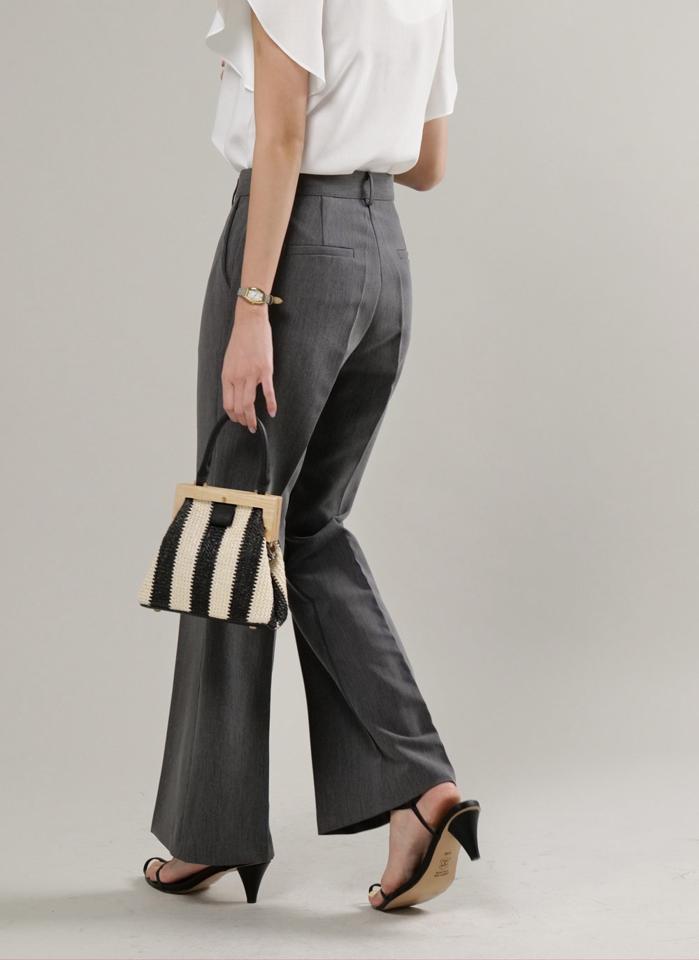 スリムフレアスラックス・t00761 レディース 【pt】 韓国ファッション ボトムス パンツ スラックス ロング丈 フルレングス ハイウエスト スリムフィット フレア レーヨン混 無地 オフィスカジュアル モード デイリー 春 夏 カジュアル