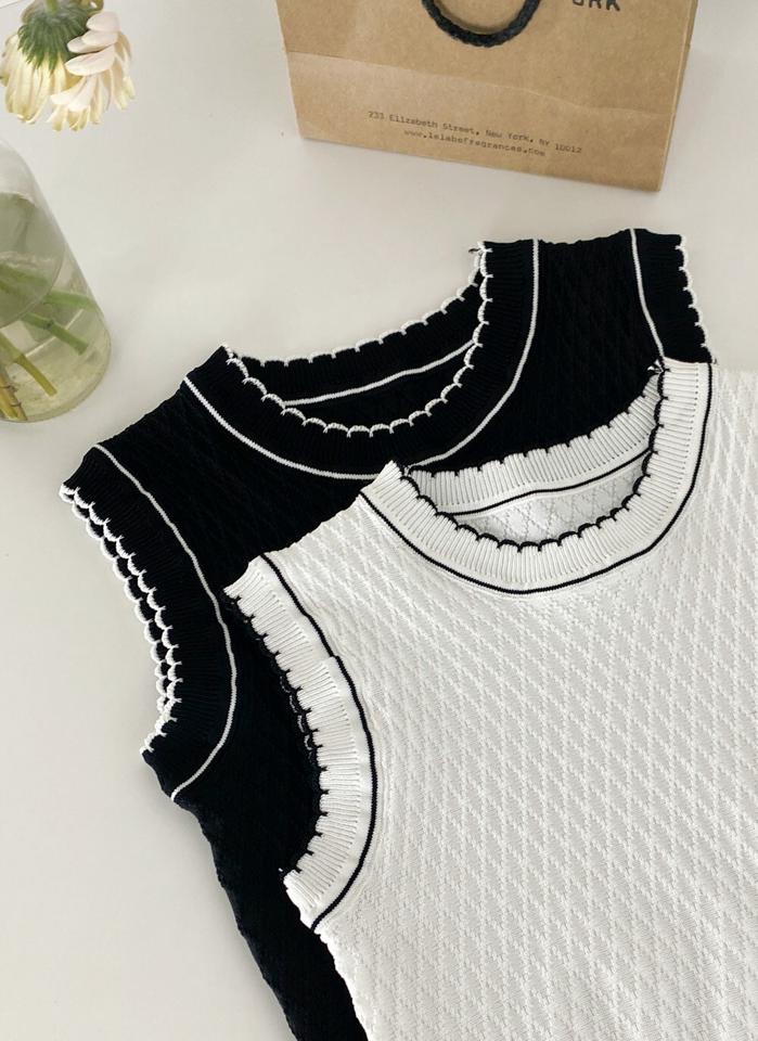 配色スカラップニットノースリーブ・t00655 レディース 【tops】 韓国ファッション トップス ニット ラウンドネック ノースリーブ スカラップ 配色 クロップド スリムフィット タイト 細身 無地 大人カジュアル モード 春 夏 カジュアル