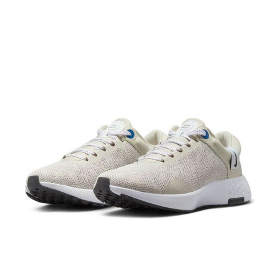 ナイキ（NIKE）（レディース）ウィメンズ リニュー セレニティ ラン 2 ホワイト 白 DM0820-100 レディース シューズ スニーカー