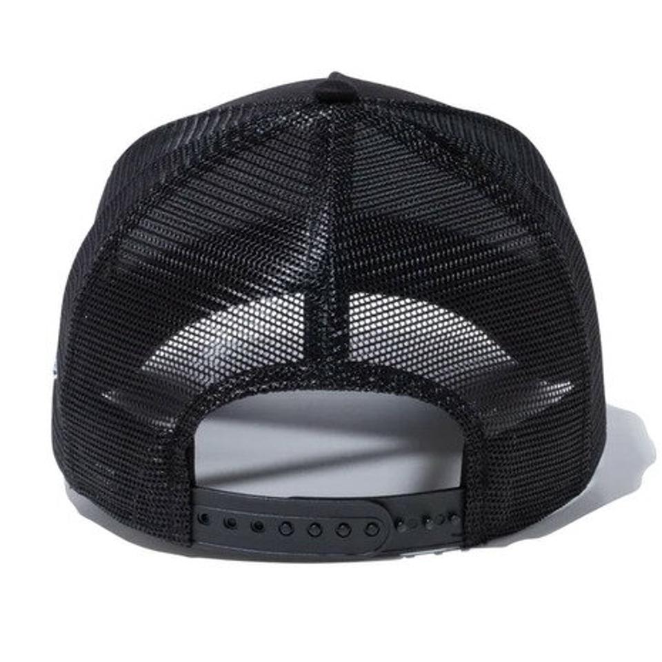 ニューエラ（NEW ERA）（メンズ、レディース）9FORTY A-Frame トラッカー ボックスロゴ ブラック×ホワイト キャップ 13552079