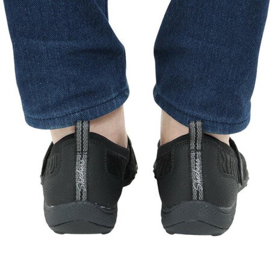 スケッチャーズ（SKECHERS）（レディース）カジュアルシューズ ブリース イージー レディー レーン ブラック 100264-BBK スニーカー タウン 通気性 軽量