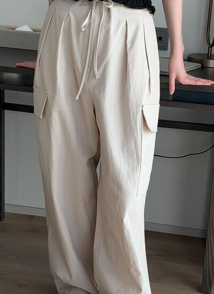 リネン混ストリングカーゴパンツ・p004889 レディース 【pt】 韓国ファッション ボトムス パンツ ロング丈 フルレングス ハイウエスト ストリング リネン混 ワイド ルーズ カーゴポケット 無地 ストリート レトロ シンプル 春 夏 カジュアル MKT