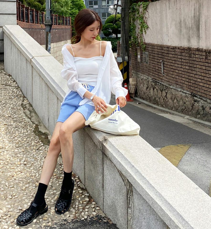 ニットキャミ&シアーシャツSET・b00721 レディース 【tops】 韓国ファッション アンサンブル ニット キャミソール ハートネック クロップド タイト シャツ カラーネック 長袖 ミドル丈 シアー ルーズフィット 無地 デイリー 春 夏 カジュアル