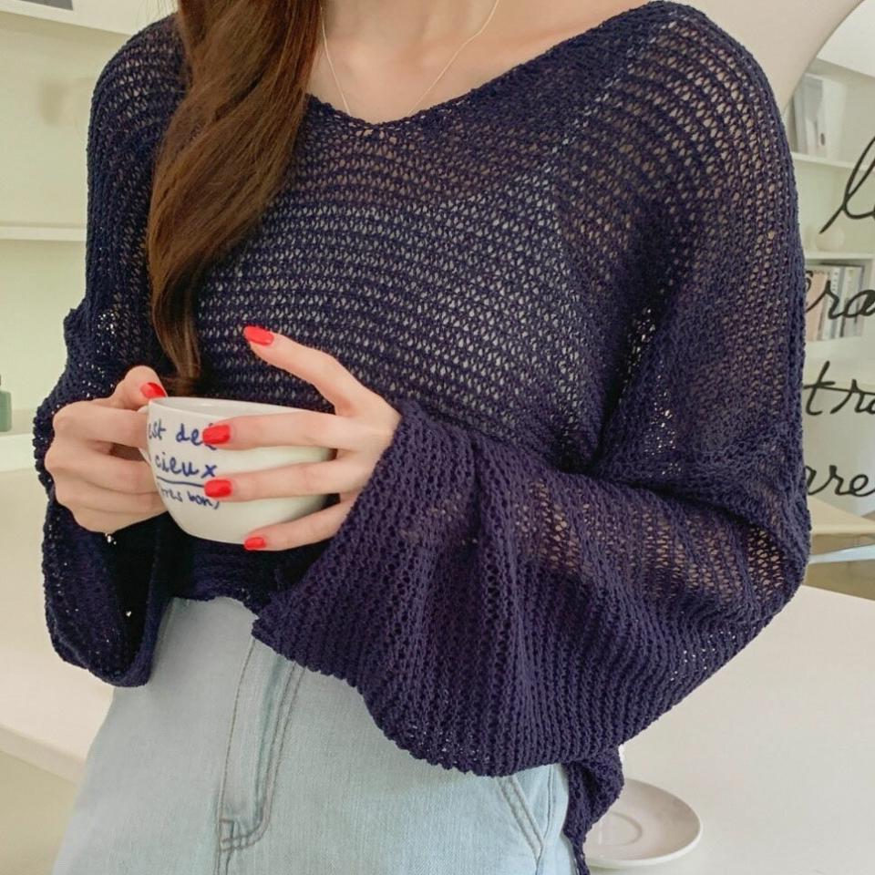 シアーVネックニット・p004711 レディース 【tops】 韓国ファッション トップス ニット Vネック 長袖 ミドル丈 ドロップショルダー サイドスリット ルーズフィット シアー 透け感 無地 フェミニン デイリー 春 夏 カジュアル MKT