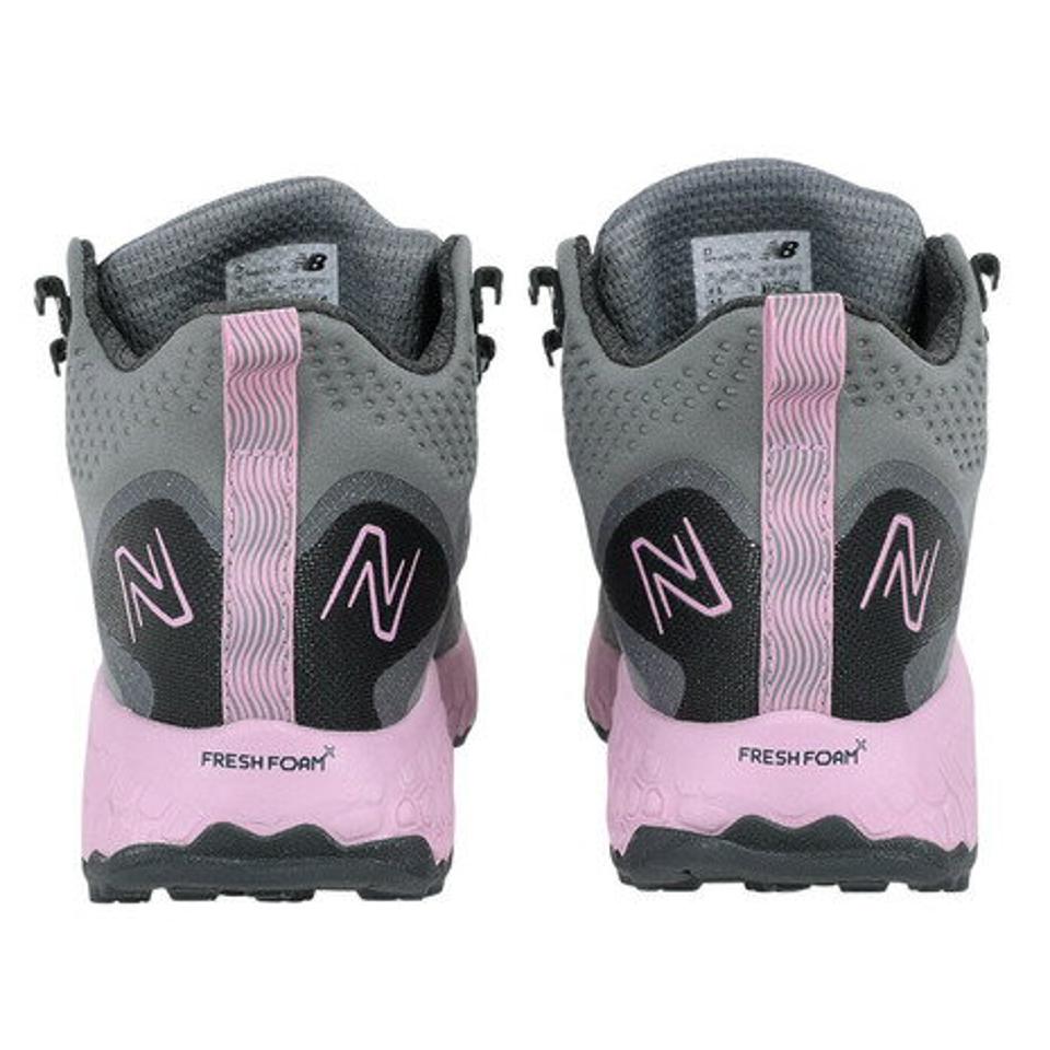ニューバランス（new balance）（レディース）カジュアルシューズ フレッシュフォーム X ヒエロ Mid-Cut CG グレー ピンク WTHIMCCGD スニーカー トレイルラン