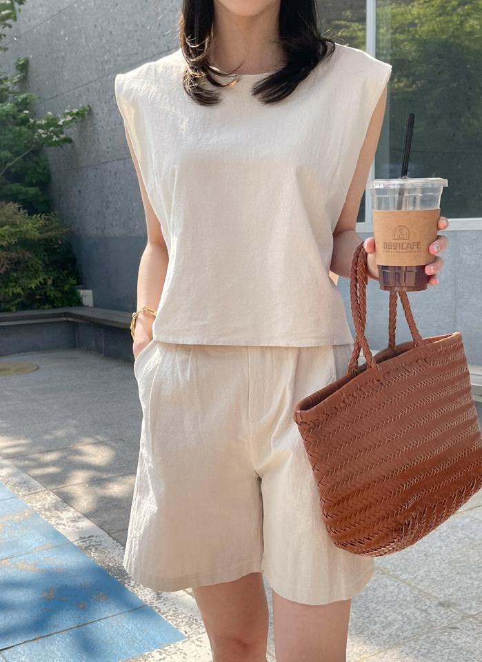 リネン混ノースリーブ&ベルト付ショートパンツSET・t00828 レディース 【pt】 韓国ファッション セットアップ ノースリーブ ラウンドネック クロップド ゆったり リネン混 パンツ ショート丈 ベルト付き ワイド ポケット 無地 大人 春 夏 カジュアル