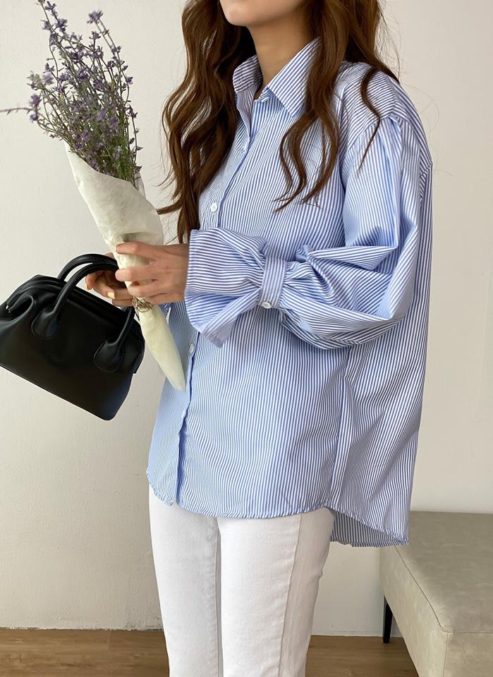 【24Hタイムセール】ストラップスリーブストライプシャツ・b00706 レディース 【tops】 韓国ファッション トップス シャツ 長袖 ストライプ カラーネック ワイド ドロップショルダー ラウンドヘム 大人 爽やか 端正 着回し カジュアル 春 夏 カジュアル
