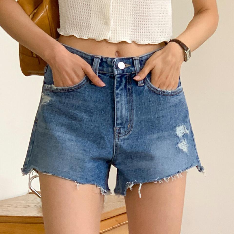 カットオフショートデニムパンツ・p004918 レディース 【pt】 韓国ファッション ボトムス パンツ デニムパンツ ショート丈 デニム ハイウエスト カットオフ スリムフィット ウォッシュ コットン ストリート デイリー 春 夏 カジュアル MKT