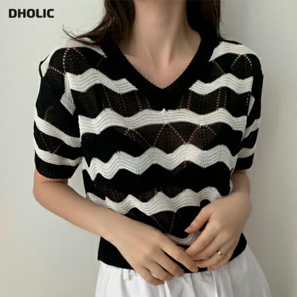 パンチングウェーブ配色ニット・p005252 レディース 【tops】 韓国ファッション トップス ニット Vネック 半袖ブラウス クロップド ショート丈 パンチング ボーダー ウェーブ 配色 細身 シアー ガーリー デイリー 春 夏 カジュアル MKT
