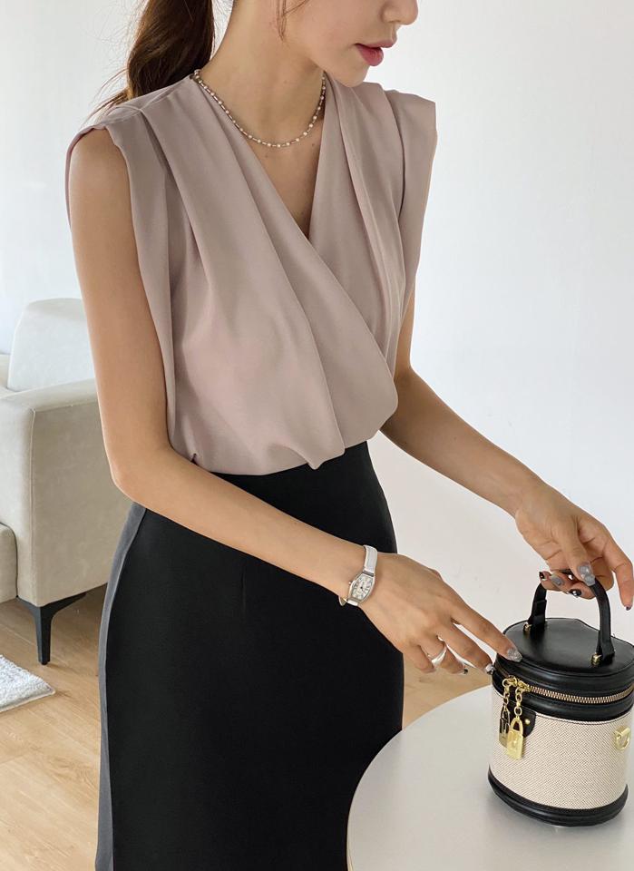 ≪人気商品再入荷≫タックカシュクールノースリーブ・b00863 レディース【tops】韓国ファッション トップス Vネック カシュクール ノースリーブ タック ショート丈 ナチュラルライン 無地 オフィスカジュアル モード 大人 お出かけ 春 夏 カジュアル
