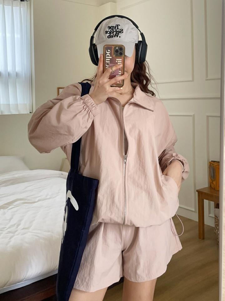 ドローコードジャンパー&ショートパンツSET・p005095 レディース 【pt】 韓国ファッション セットアップ ジャンパー ハイネック 長袖 ドローコード ルーズフィット パンツ ショート丈 ワイド ナイロン 無地 スポーツ 運動 春 夏 カジュアル MKT