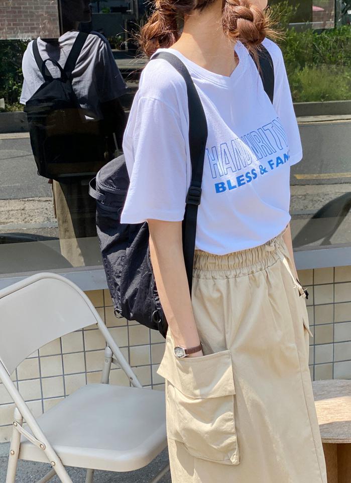 テンセル混HAND WRITINGTシャツ・t00603 レディース 【tops】 韓国ファッション トップス Tシャツ ラウンドネック 半袖 股丈 レタリング 英字 英文 配色 テンセル混 ナチュラル カラフル シンプル デイリー お出かけ 春 夏 カジュアル