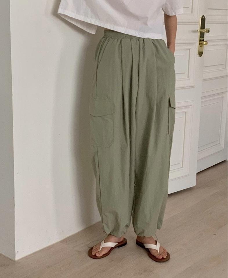 2WAYナイロンワイドカーゴパンツ・p005435 レディース 【pt】 韓国ファッション ボトムス パンツ ロング丈 ハイウエスト 2WAY ジョガー カーゴポケット ワイド ストレート ナイロン 無地 ストリート レトロ 春 夏 カジュアル MKT