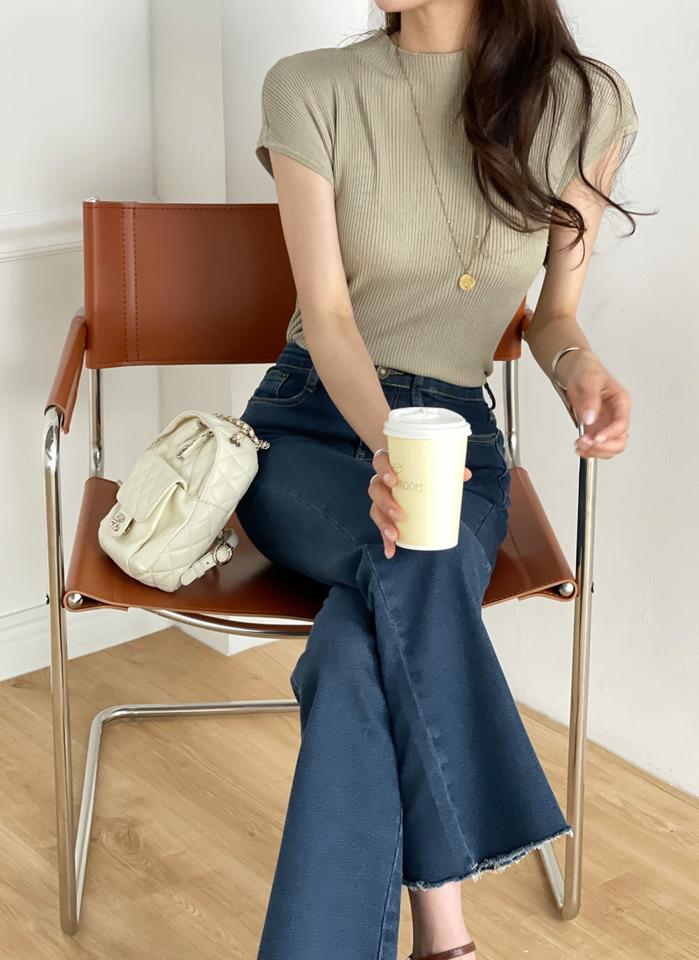 ハーフネックフレンチニット・t01188 レディース 【tops】 韓国ファッション トップス ニット ハーフネック 半袖 フレンチスリーブ ショート丈 リブニット スリムフィット 細身 無地 パステル シンプル モード 春 夏 カジュアル