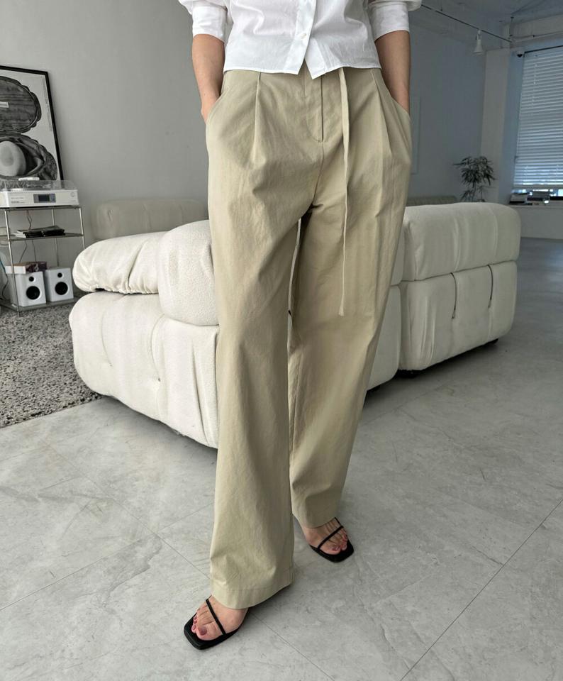 ベルト付タックコットンパンツ・p005402 レディース 【pt】 韓国ファッション ボトムス パンツ ロング丈 フルレングス ハイウエスト ベルト付 タック ワイド ストレート コットン 無地 シンプル デイリー レトロ 春 夏 カジュアル MKT