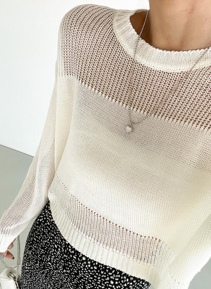 シースルーパネルクロップドニット・t00903 レディース 【tops】 韓国ファッション トップス ニット ラウンドネック 長袖 クロップド ショート丈 シースルーパネル ルーズフィット 無地 ニュートラルトーン 大人 デイリー 春 夏 カジュアル