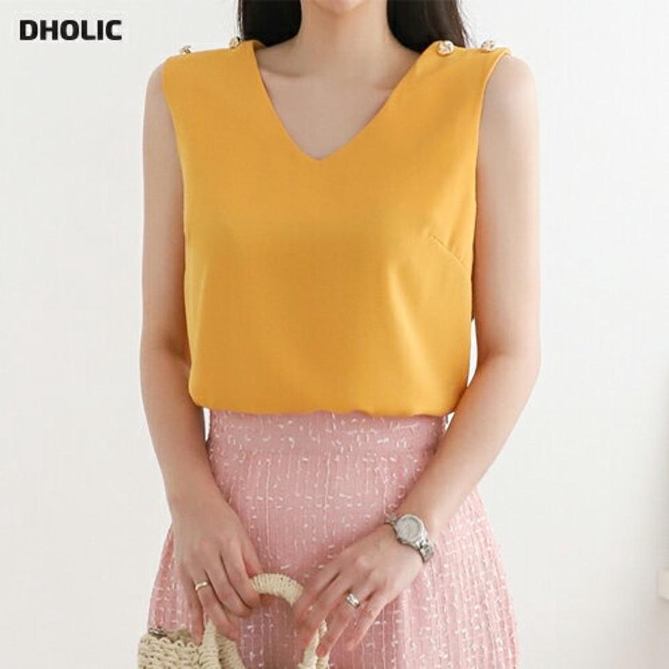 【4DAY限定SALE】ゴールドボタンノースリーブ・p005495 レディース 【tops】 韓国ファッション トップス Vネック ノースリーブ ショルダーボタン ゴールドボタン ショート丈 ナチュラルライン 無地 カラフル モード デイリー 春 夏 カジュアル MKT