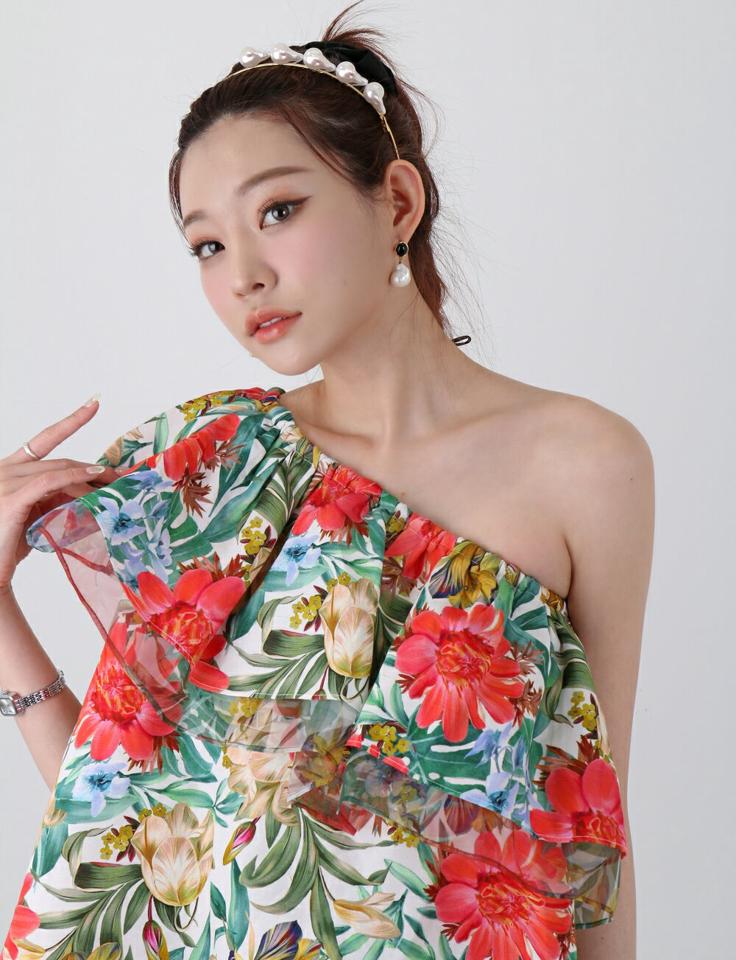 リネン混ボタニカルワンショルノースリーブ・p005870 レディース 【tops】 韓国ファッション トップス ワンショルダー ノースリーブ フレア フリル クロップド リネン混 ボタニカル ボリューム カラフル お出かけ バカンス 春 夏 カジュアル MKT