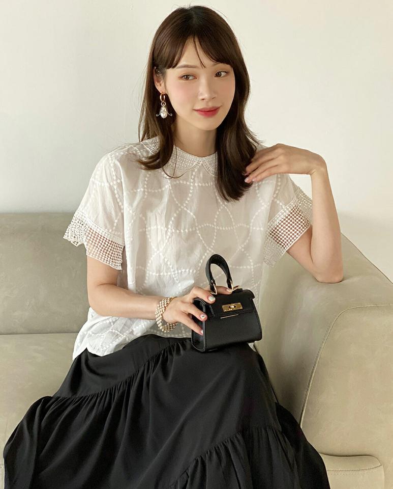 花柄刺繍レースカラーブラウス・b00785 レディース 【bl】 韓国ファッション トップス ブラウス ラレースカラー 半袖 ドルマンスリーブ 花柄 刺? レース スカラップヘム コットン混 ユニーク 大人カジュアル キュート 春 夏 カジュアル