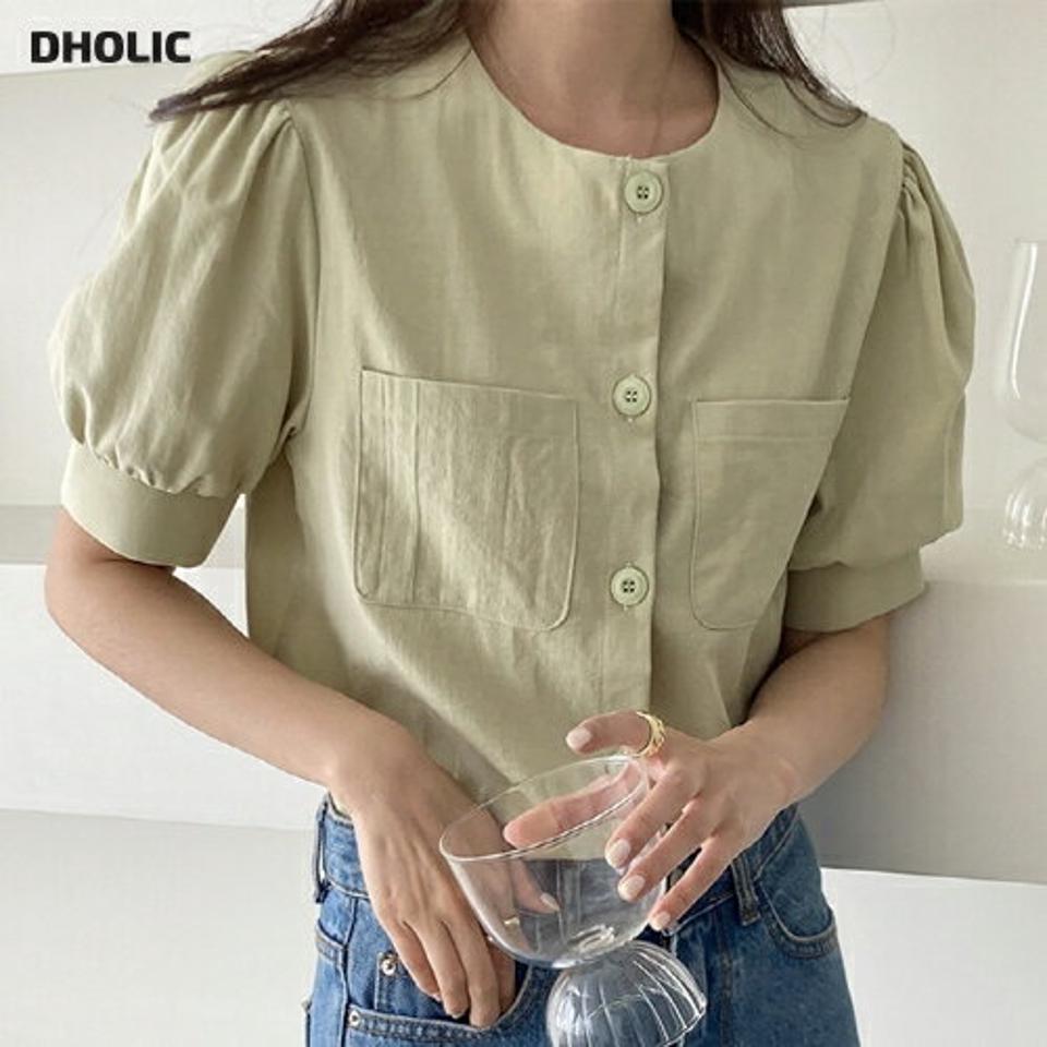 【マラソン特価】ノーカラーパフボタンブラウス・p005766 レディース 【bl】 韓国ファッション トップス ブラウス ラウンドネック 半袖 パフスリーブ ポケット ノーカラー ナチュラルライン コットン 綿100 無地 シンプル デイリー 春 夏 カジュアル MKT