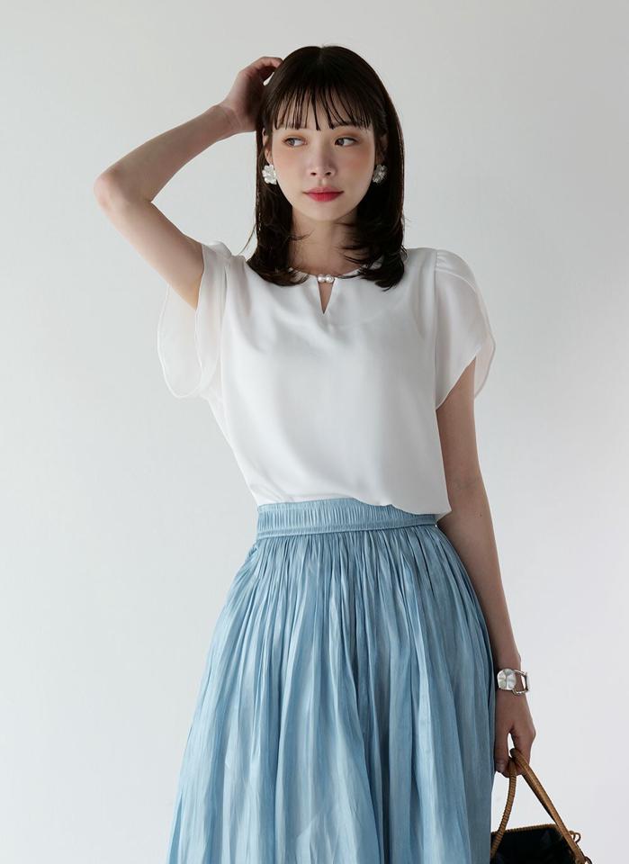 フェイクパールチューリップスリーブブラウス・t00963 レディース 【bl】 韓国ファッション トップス ブラウス ラウンドネック 半袖 チューリップスリーブ フェイクパール ルーズ 無地 オフィスカジュアル モード フェミニン 春 夏 カジュアル